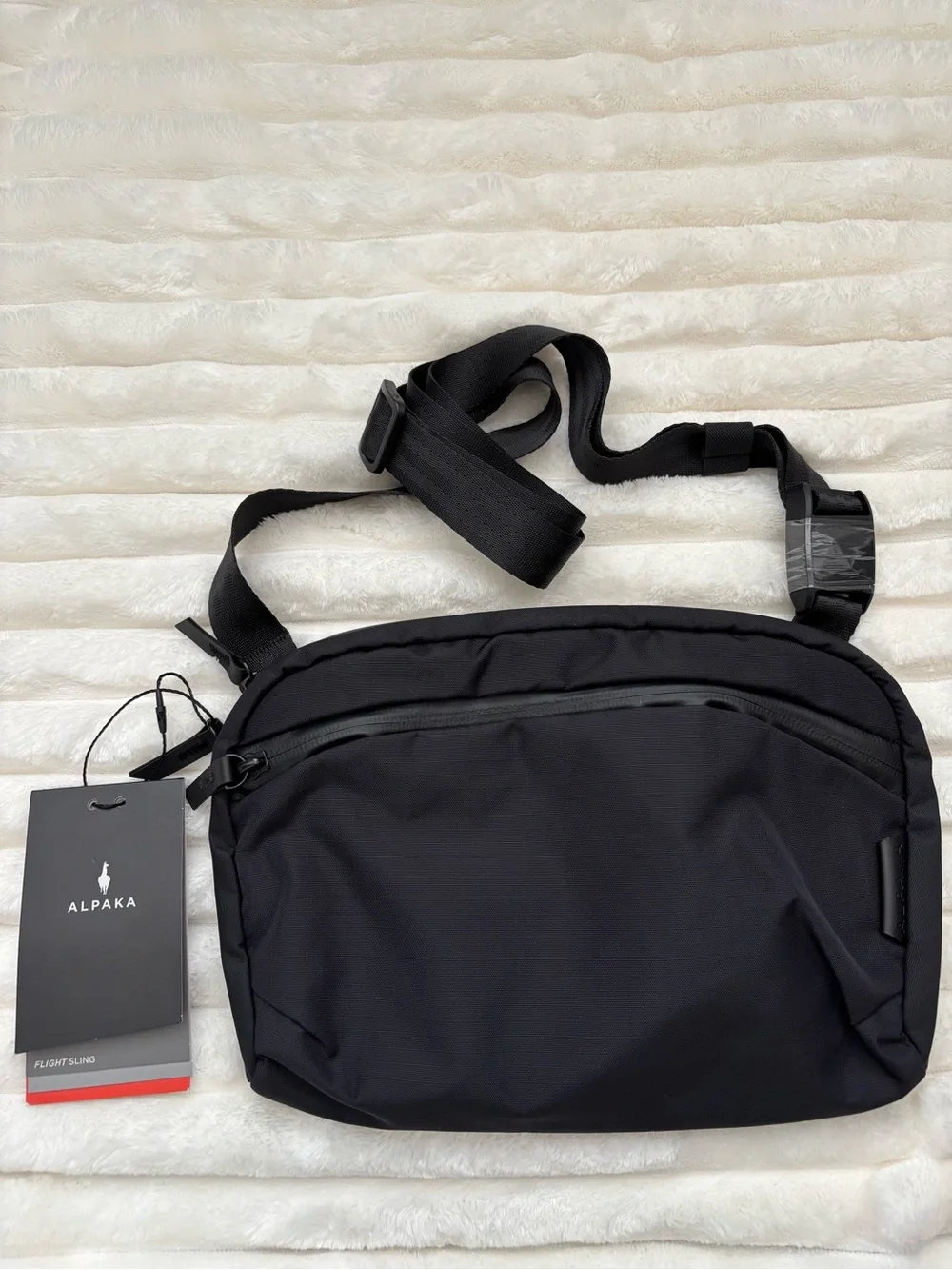 Alpaka - Flight Sling - Black - NWT
